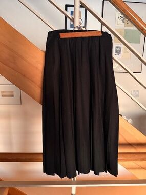 Black Pleated Pendleton Skirt